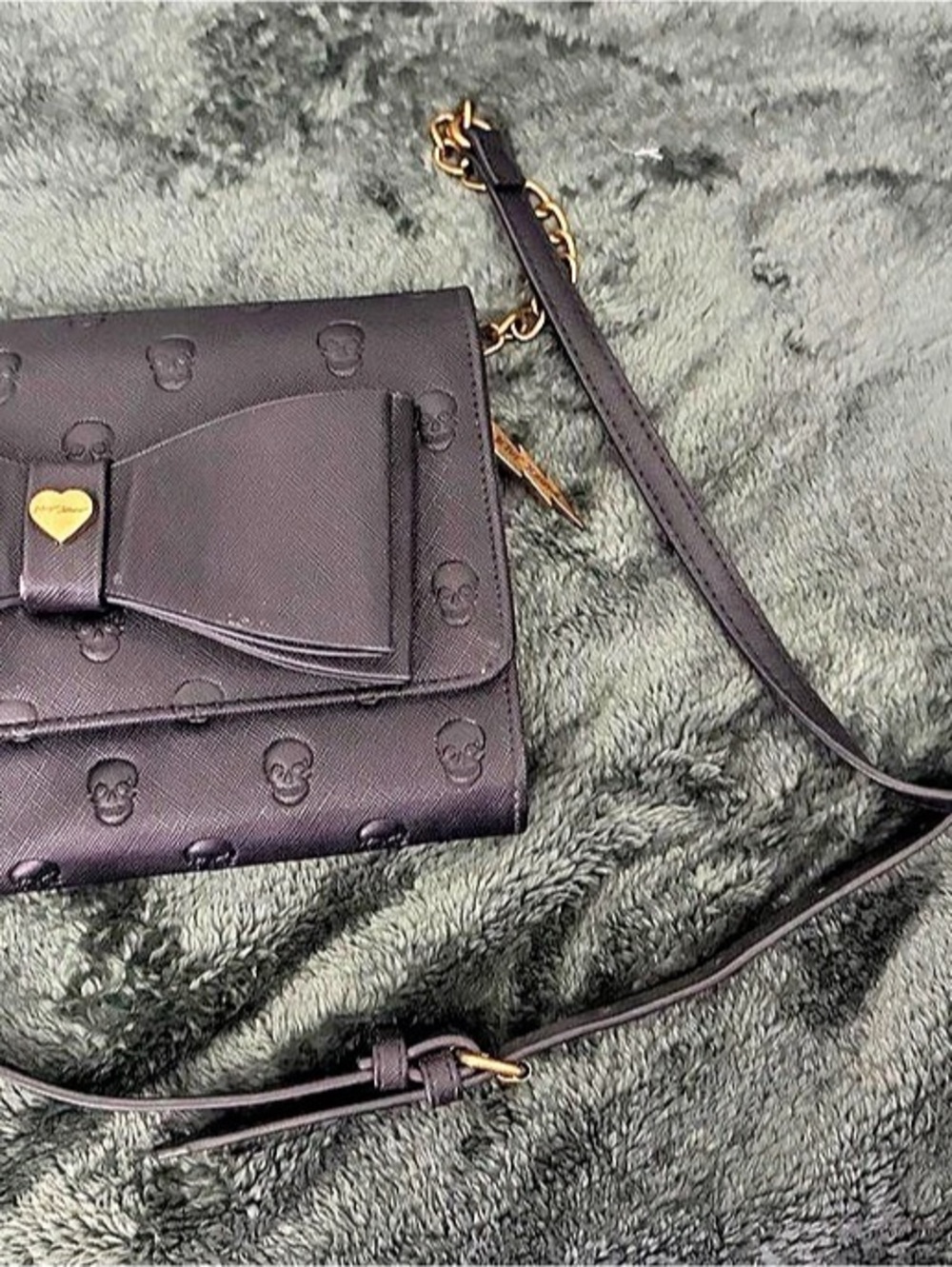 Betsey Johnson Skull Boss Wallet On A Chain Black Crossbody Bag